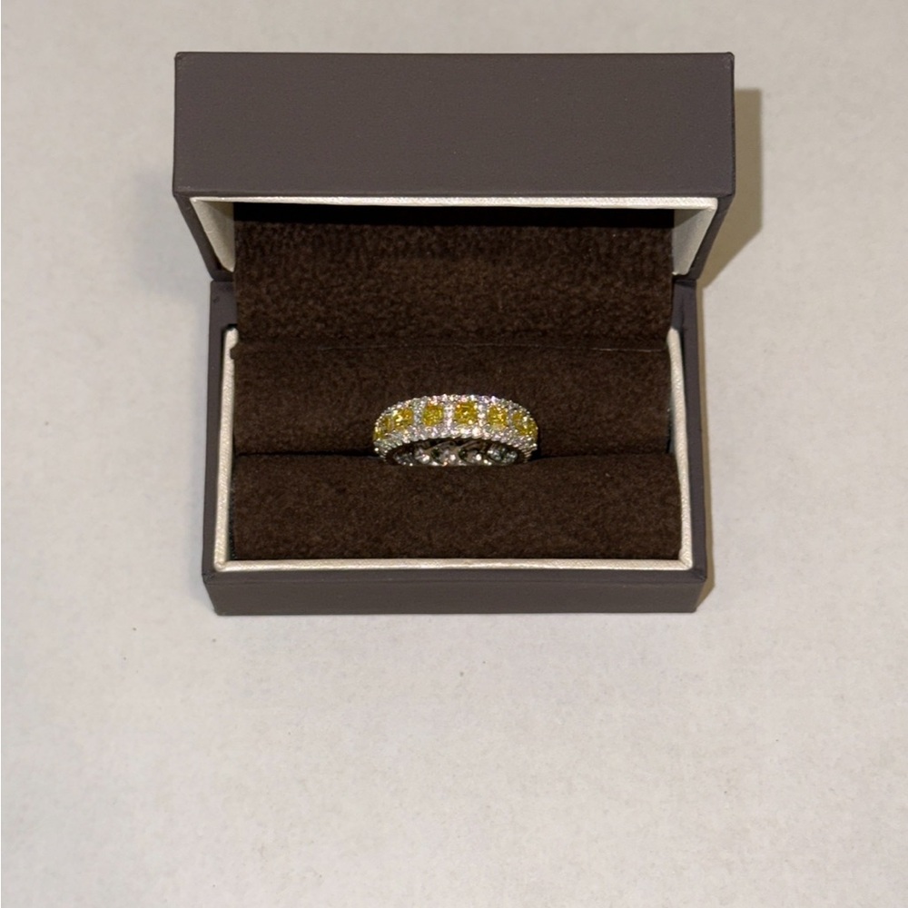 SUZY LEVIAN
Sterling Silver
Asscher CZ Eternity
Band Ring